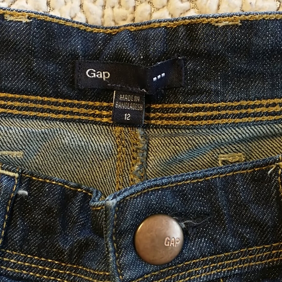 SOLD Gap Jean Skirt - Picture 3 of 3